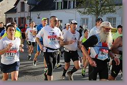 02 Marathon Cheverny 324 * 680 x 453 * (153KB)